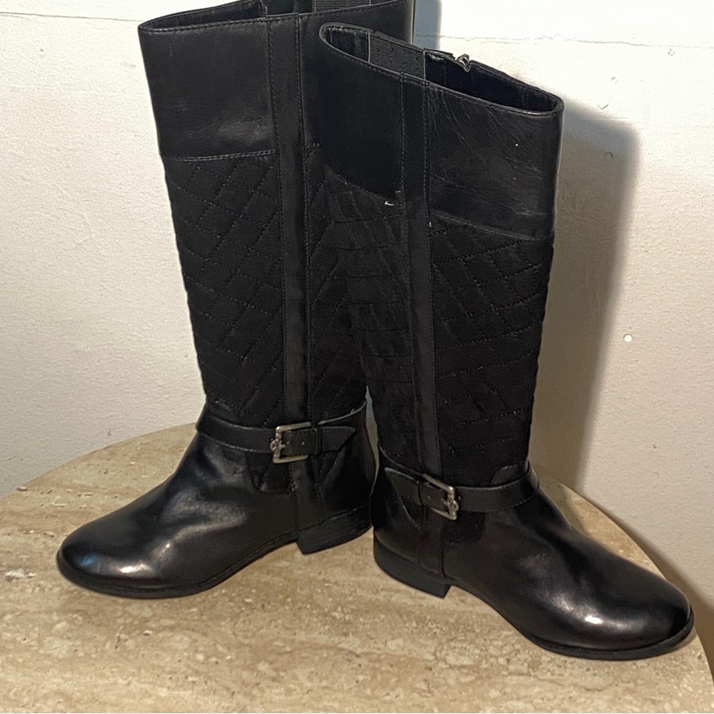 Isaac Mizrahi boots Ara2 black Quilted Leather riding boots Size 5M